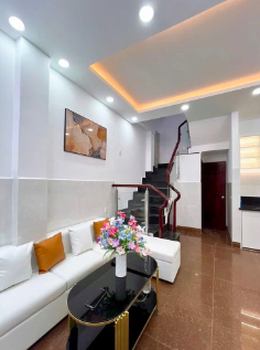 Bán nhà đường Ni Sư Huỳnh Liên, 57 m2, Tân Bình, 3 tầng BTCT, hẻm xe hơi giá 6.xx tỷ